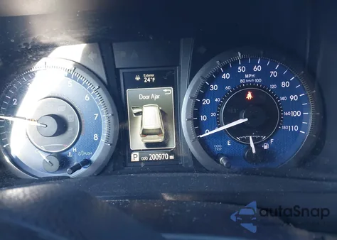 2015 Toyota Sienna Xle 8 Passenger from USA, damaged, VIN 5TDYK3DC2FS628487